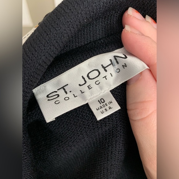 ST. JOHN COLLECTION Santana Knit Navy Blazer Sz 10 with matching skirt - Picture 6 of 15